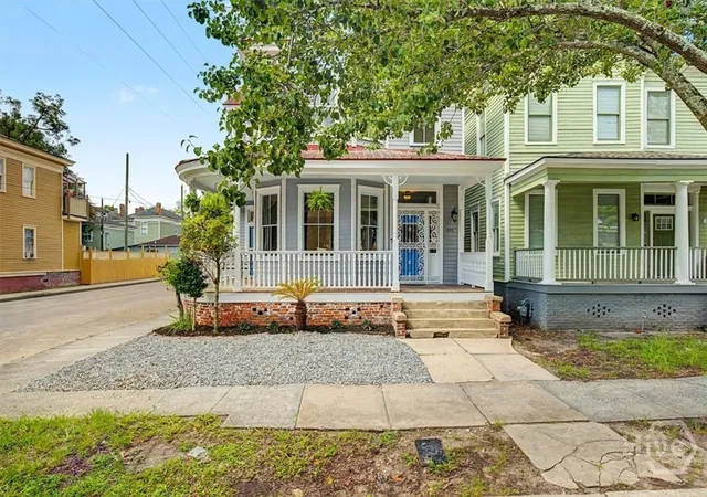 Photo 1 of Single family home for sale at 301 W 34th Street, Savannah, GA 31401 | MLS# SA359672 | Listing updated on 2026-09-10