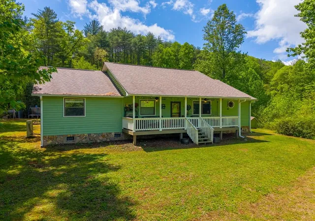 Photo 1 of Single family home for sale at 1364 Atoah Rd, Robbinsville, NC 28771 | MLS# 98544417 | Listing updated on 2026-08-18