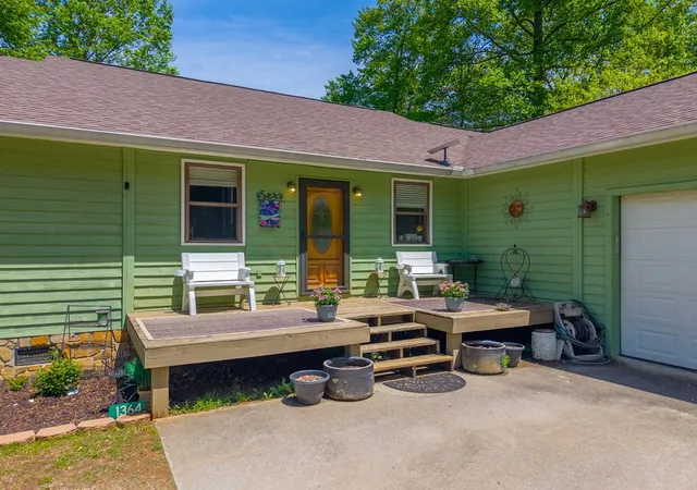 Photo 5 of Single family home for sale at 1364 Atoah Rd, Robbinsville, NC 28771 | MLS# 98544417 | Listing updated on 2026-08-18
