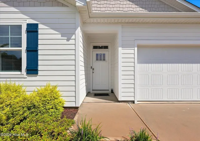 Photo 2 of Single family home for sale at 3109 Lochgreen Cir, Leland, NC 28451 | MLS# 100594257 | Listing updated on 2026-09-14