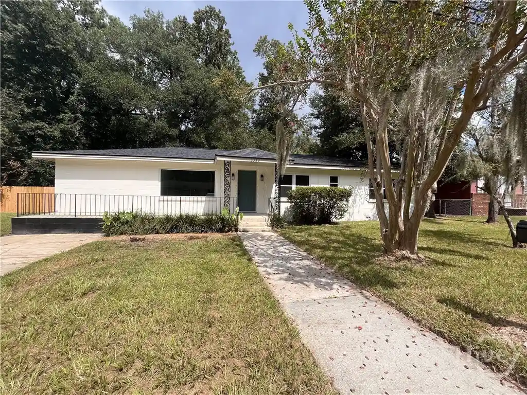 Photo 1 of Single family home for sale at 2406 Bon Air Dr, Savannah, GA 31406 | MLS# SA365039 | Listing updated on 2026-10-06