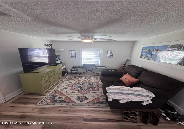 Photo 4 of Single family home for sale at 109 Carteret Ave, Beaufort, NC 28516 | MLS# 100594620 | Listing updated on 2026-08-18