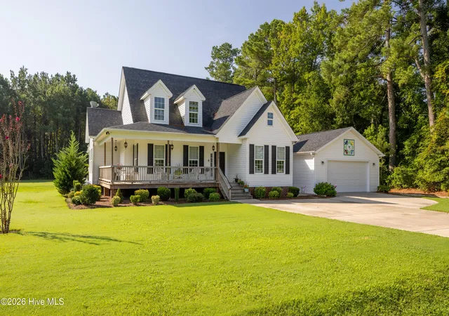 Photo 1 of Single family home for sale at 940 Nathan Dudley Rd, Clinton, NC 28328 | MLS# 100596992 | Listing updated on 2026-08-18