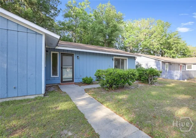 Homes for sale in Hinesville, GA | 134 Cherokee Cir, Hinesville, GA 31313 | MLS# SA353623