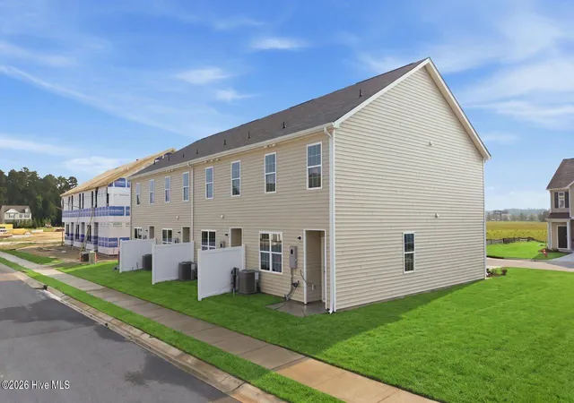 Photo 3 of Townhouse for sale at 3404 Sedge Dr #4, Winterville, NC 28590 | MLS# 100573069 | Listing updated on 2026-09-15