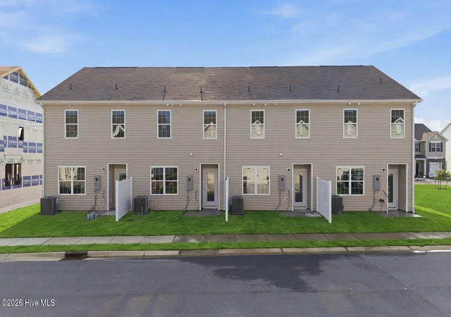 Photo 4 of Townhouse for sale at 3404 Sedge Dr #4, Winterville, NC 28590 | MLS# 100573069 | Listing updated on 2026-09-15
