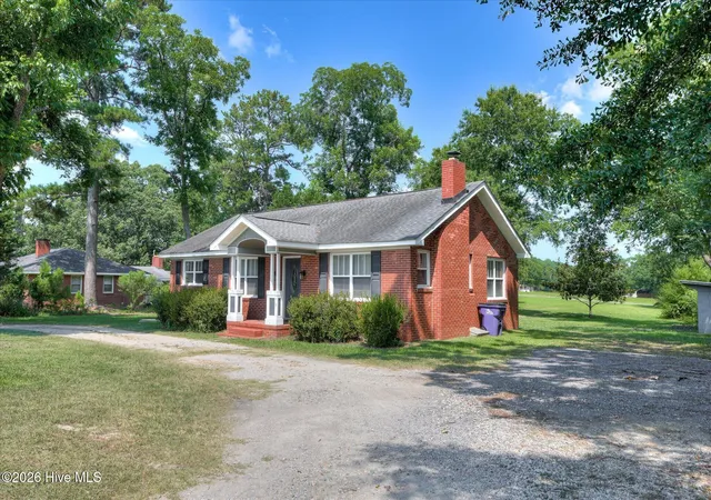 Homes for sale in Saluda, SC | 436 N Main St, Saluda, SC 29138 | MLS# 100587087