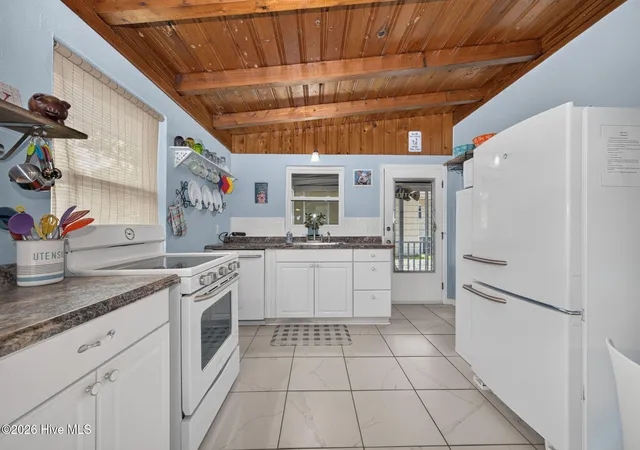 Homes for sale in Oak Island, NC | 105 Ne 3Rd St, Oak Island, NC 28465 | MLS# 100587139