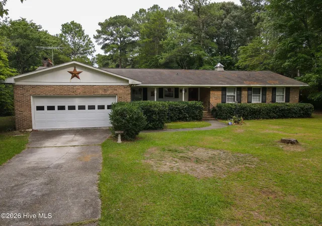 Photo 1 of Single family home for sale at 22581 Hoyl Cir, Maxton, NC 28364 | MLS# 100594849 | Listing updated on 2026-08-18
