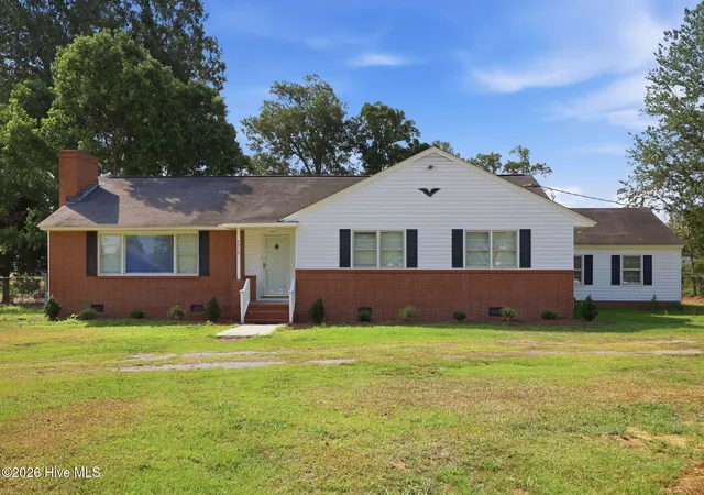 Homes for sale in Grifton, NC | 4919 Pinevilla St, Grifton, NC 28530 | MLS# 100584946