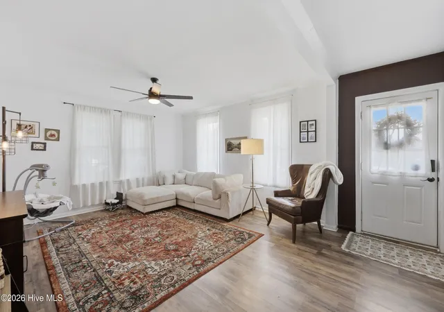 Photo 4 of Single family home for sale at 210 N Dyer St, Elizabeth City, NC 27909 | MLS# 100586403 | Listing updated on 2026-09-08