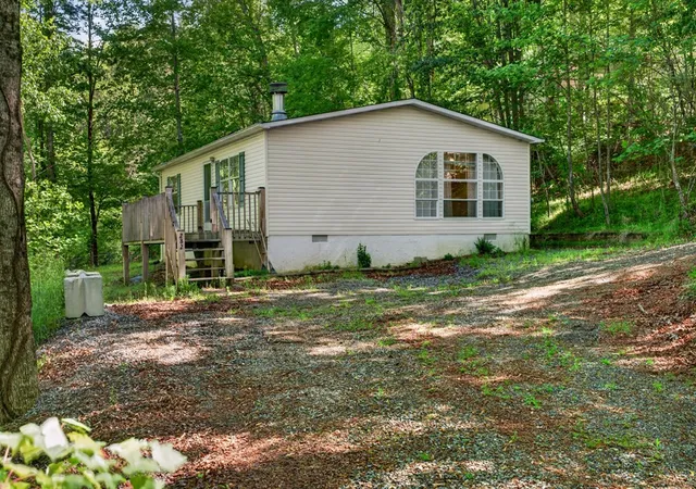 Homes for sale in Hayesville, NC | 282 W Cherry Rd, Hayesville, NC 28904 | MLS# 98544632