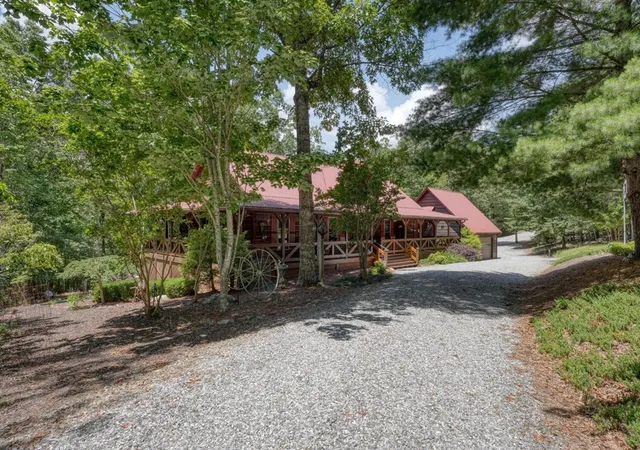 Homes for sale in Blairsville, GA | 885 Tomahawk Trl, Blairsville, GA 30512 | MLS# 98523354