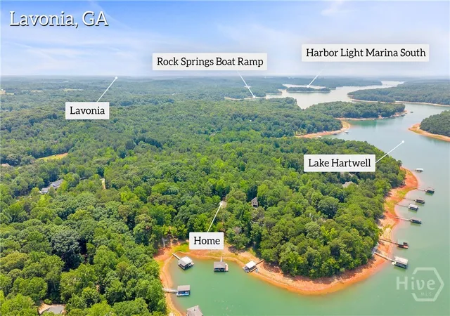 Homes for sale in Lavonia, GA | 102 Pine Tree Tr, Lavonia, GA 30553 | MLS# CL359544