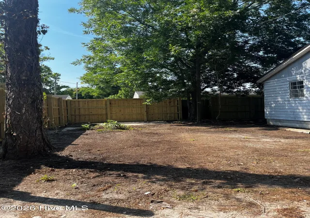 Photo 4 of Single family home for sale at 3521 Carolina Beach Rd, Wilmington, NC 28412 | MLS# 100585471 | Listing updated on 2026-08-27
