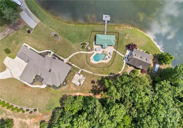 Photo 4 of Single family home for sale at 206 Highgrove Ests Dr, Monroe, GA 30655 | MLS# CL359526 | Listing updated on 2026-07-20