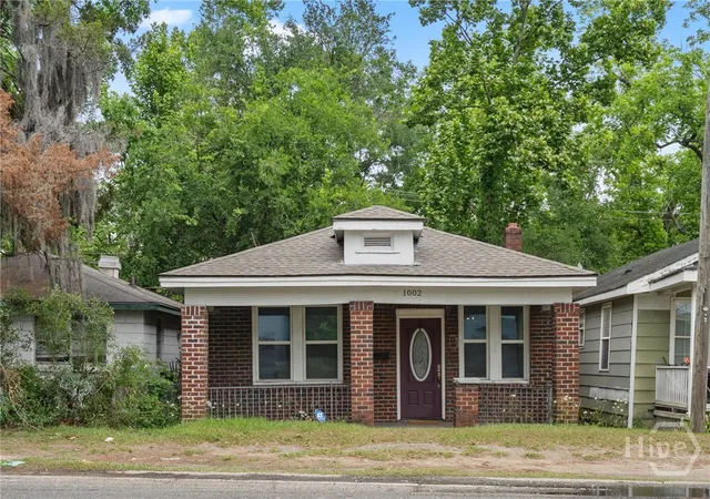 Homes for sale in Savannah, GA | 1002 W 52nd St, Savannah, GA 31405 | MLS# SA355127