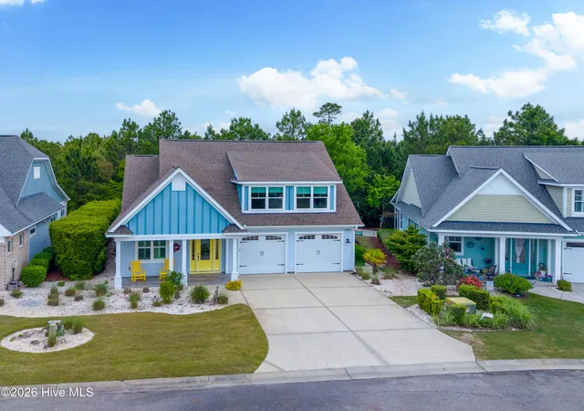 Homes for sale in Southport, NC | 3288 Beach Cove Ln, Southport, NC 28461 | MLS# 100567926