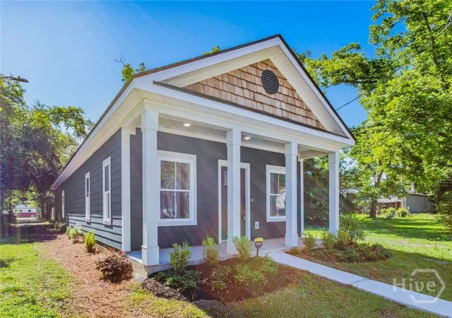 Homes for sale in Savannah, GA | 1410 Le Grand St, Savannah, GA 31401 | MLS# SA356495