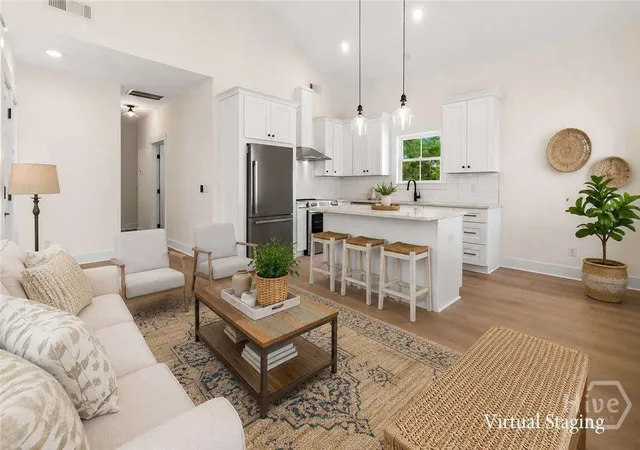 Photo 2 of Single family home for sale at 1410 Le Grand St, Savannah, GA 31401 | MLS# SA356495 | Listing updated on 2026-07-22
