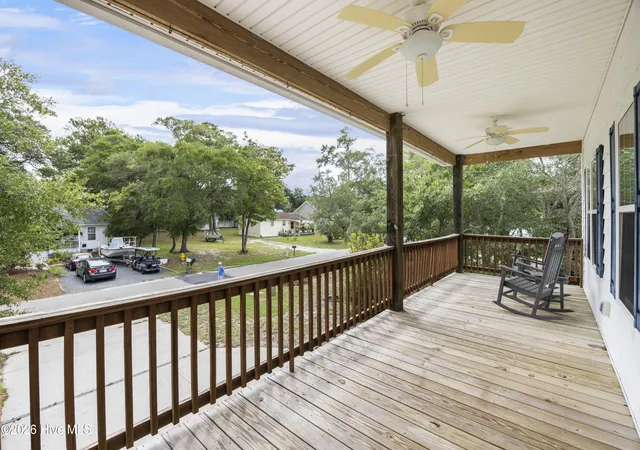 Photo 3 of Single family home for sale at 225 Ne 39Th St, Oak Island, NC 28465 | MLS# 100599905 | Listing updated on 2026-08-29