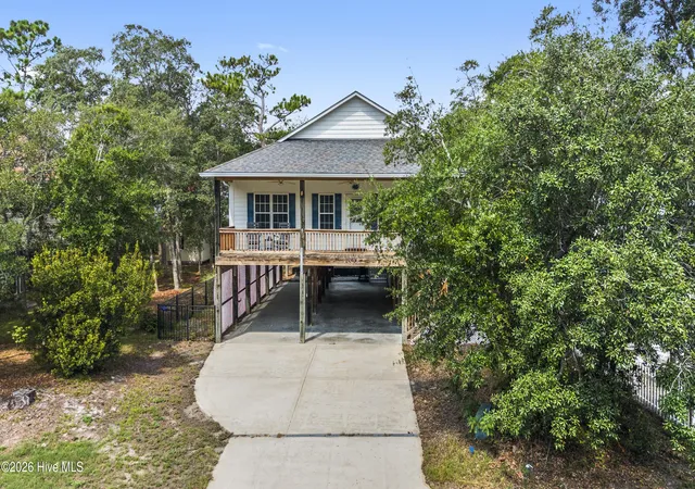 Photo 57 of Single family home for sale at 225 Ne 39th St, Oak Island, NC 28465 | MLS# 100599905 | Listing updated on 2026-08-29