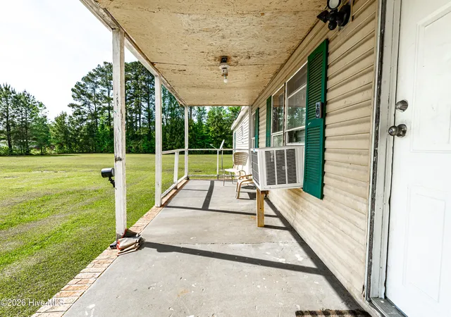Homes for sale in Bladenboro, NC | 134 Gowens Rd, Bladenboro, NC 28320 | MLS# 100571601