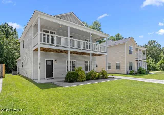 Photo 3 of Single family home for sale at 213 Robert Alan Dr, Jacksonville, NC 28546 | MLS# 100583973 | Listing updated on 2026-09-05