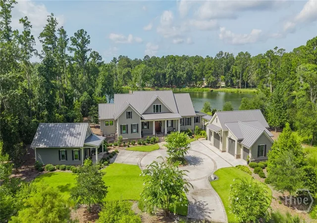 Photo 1 of Single family home for sale at 416 Spanish Moss Ln, Richmond Hill, GA 31324 | MLS# SA361116 | Listing updated on 2026-09-03
