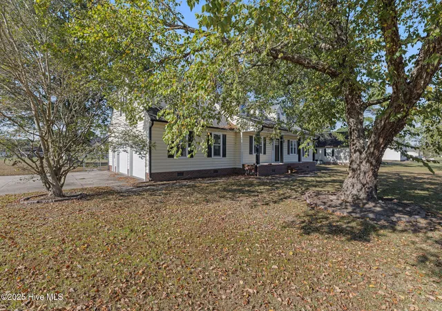 Photo 3 of Single family home for sale at 1847 N Nc 111 Hwy, Goldsboro, NC 27530 | MLS# 100536802 | Listing updated on 2026-09-02