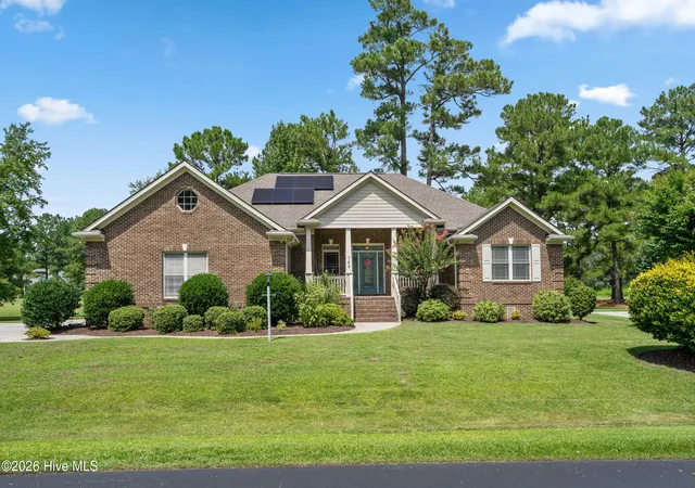 Photo 1 of Single family home for sale at 752 Wild Oak Ln Nw, Calabash, NC 28467 | MLS# 100599757 | Listing updated on 2026-09-18