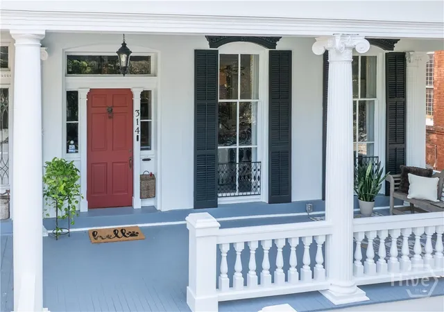 Photo 3 of Single family home for sale at 314 E Huntingdon St, Savannah, GA 31401 | MLS# SA362682 | Listing updated on 2026-09-09