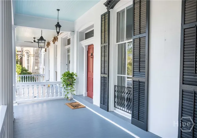 Photo 4 of Single family home for sale at 314 E Huntingdon St, Savannah, GA 31401 | MLS# SA362682 | Listing updated on 2026-09-09