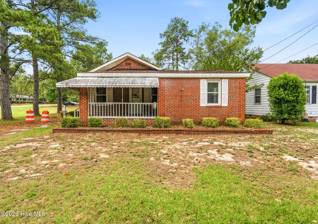 Homes for sale in Hamlet, NC | 906 Rice St, Hamlet, NC 28345 | MLS# 100586829