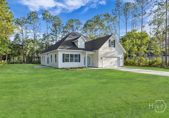 Photo 3 of Single family home for sale at 163 Sea Is Rd, Midway, GA 31320 | MLS# SA331450 | Listing updated on 2026-09-10