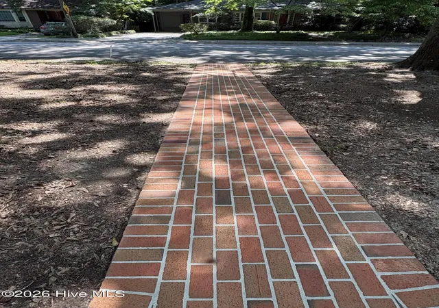 Photo 3 of Single family home for sale at 802 Forest Hl Cir, Greenville, NC 27858 | MLS# 100578057 | Listing updated on 2026-09-01