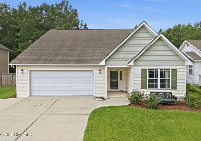 Photo 2 of Single family home for sale at 1004 Bally Bunion Ln, Burgaw, NC 28425 | MLS# 100593160 | Listing updated on 2026-09-02