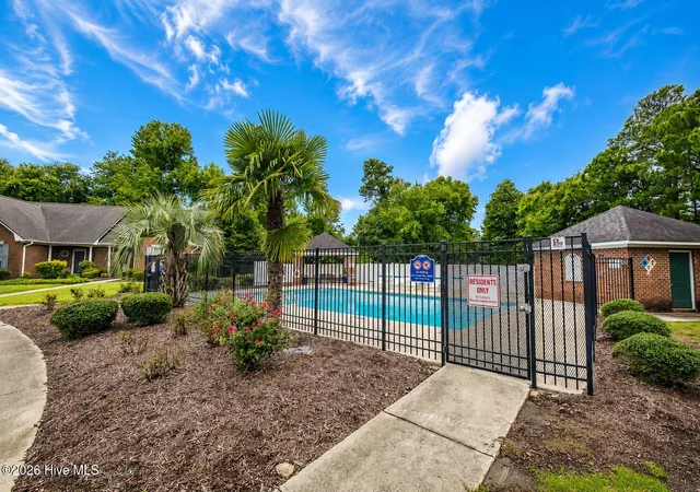Photo 4 of Townhouse for sale at 1600 Sturdivant Dr #54, Wilmington, NC 28403 | MLS# 100594839 | Listing updated on 2026-10-01