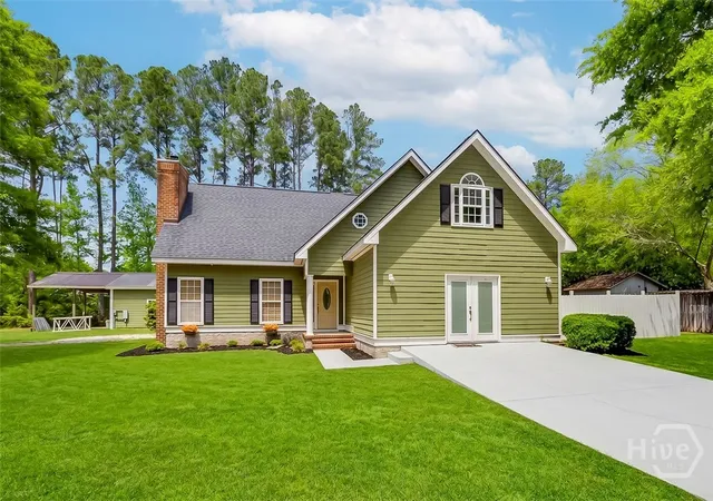 Homes for sale in Springfield, GA | 102 Julia Ct, Springfield, GA 31329 | MLS# SA354931