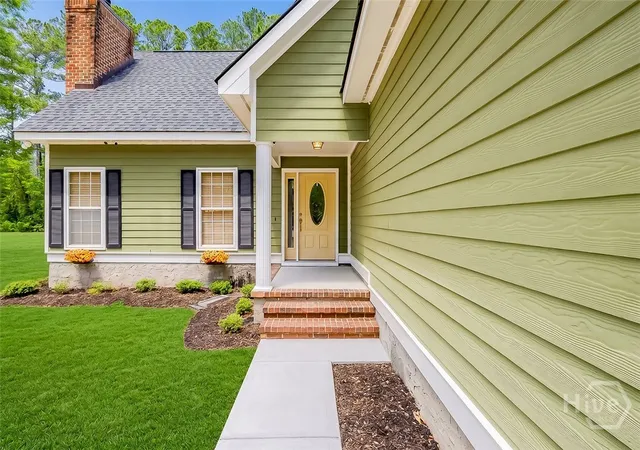 Homes for sale in Springfield, GA | 102 Julia Ct, Springfield, GA 31329 | MLS# SA354931