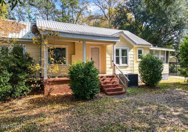 Homes for sale in Rockingham, NC | 371 Airport Rd, Rockingham, NC 28379 | MLS# 100542846
