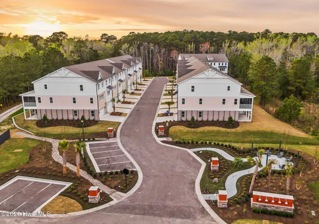 Townhouse for sale at 820 Anchors Bnd Way, Wilmington, NC 28411 | MLS# 100592936 | Listing updated on 2026-09-29