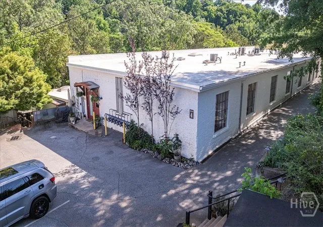 Homes for sale in Athens, GA | 585 White Cir #402, Athens, GA 30605 | MLS# CL354982