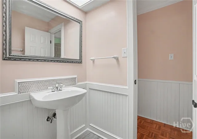 Listing Photo 4 - Condo for sale in building located at 34 Dame Kathryn Dr, Savannah, GA 31411