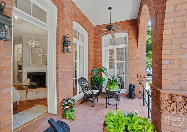 Listing Photo 4 - Condo for sale in building located at 316 E Charlton St, Savannah, GA 31401