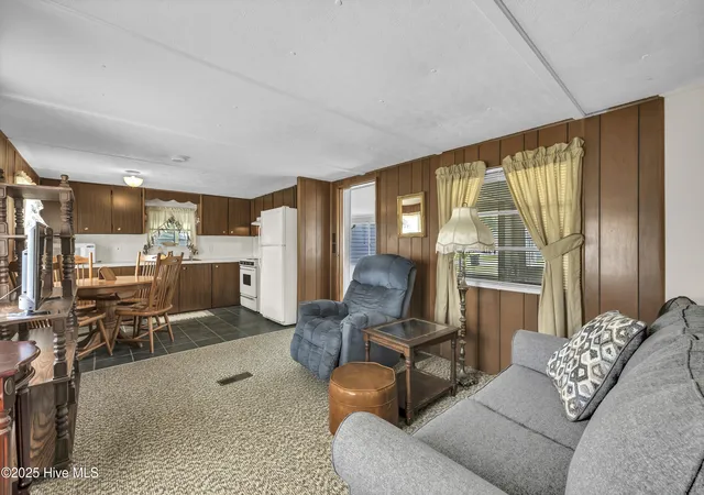 Photo 4 of Single family home for sale at 1656 Seagull Way SW, Ocean Isle Beach, NC 28469 | MLS# 100520708 | Listing updated on 2026-09-20
