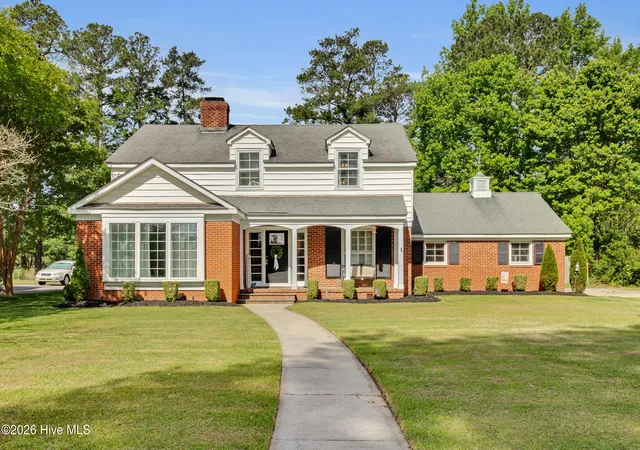 Homes for sale in Kinston, NC | 1912 Greenbriar Rd, Kinston, NC 28501 | MLS# 100570932