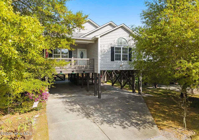 Homes for sale in Oak Island, NC | 116 Nw 2nd St, Oak Island, NC 28465 | MLS# 100566987