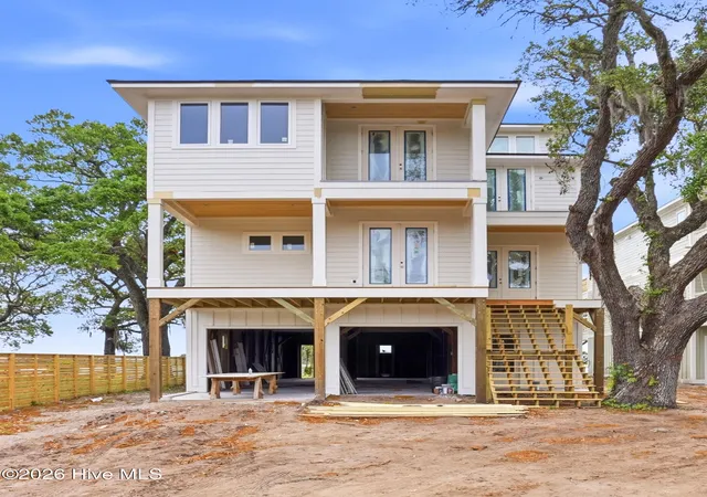 Photo 2 of Single family home for sale at 1132 S Seabreeze Rd, Wilmington, NC 28409 | MLS# 100570458 | Listing updated on 2026-08-18