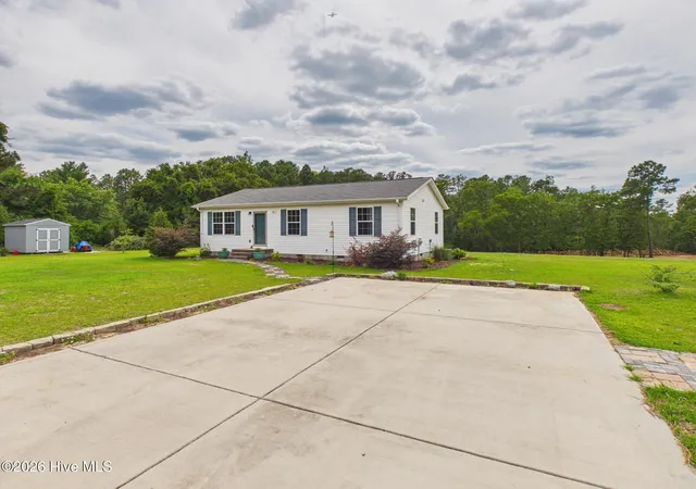 Photo 4 of Single family home for sale at 117 Fawnwood Pl, Carthage, NC 28327 | MLS# 100585491 | Listing updated on 2026-08-18